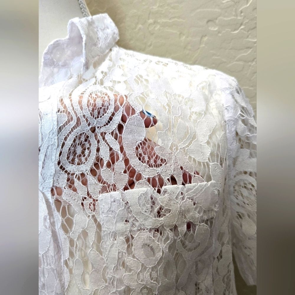 Notations White Lace Button Down Women's Top - Picture 3 of 4